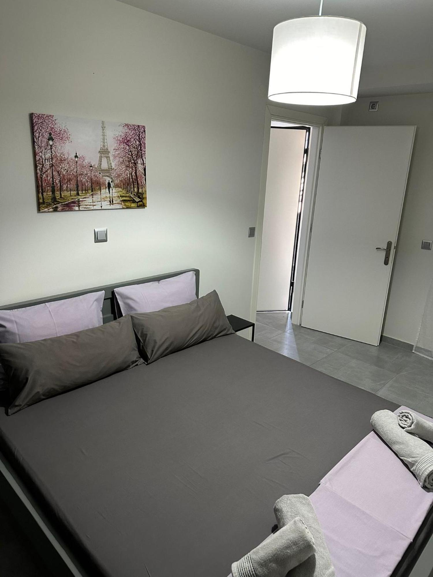 Apartment όμορφο δυάρι με βεράντα.! *